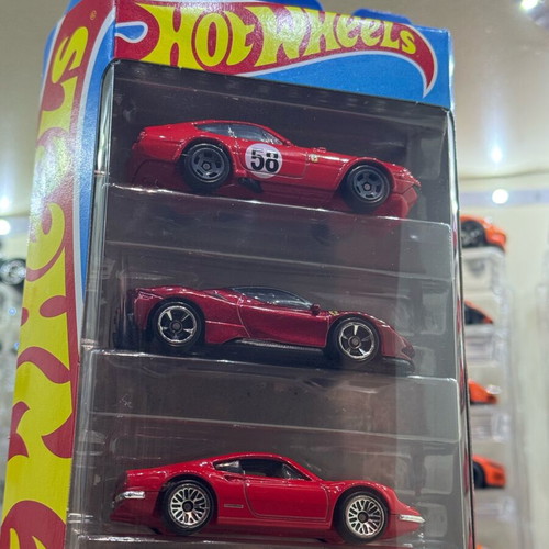 Hot Wheels Ferrari 5-Pack gift set new, die-cast models