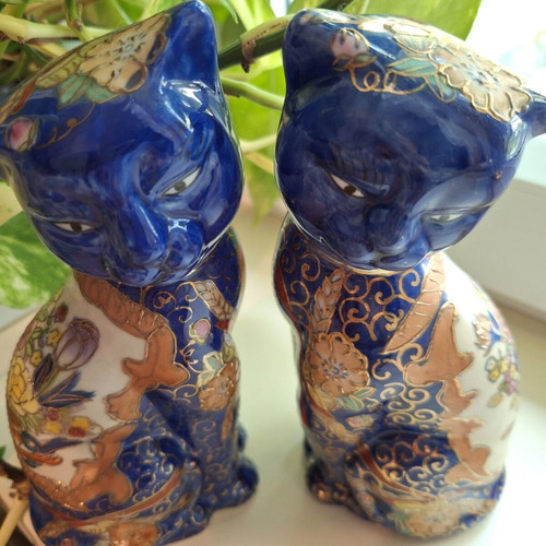 Decorative ceramic cats like new, hand-painted blue with gold ornaments