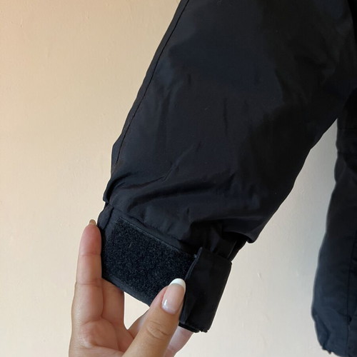 Marmot men's jacket like new with goose down filling and multiple pockets