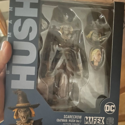 Mafex Hush Scarecrow figure like new