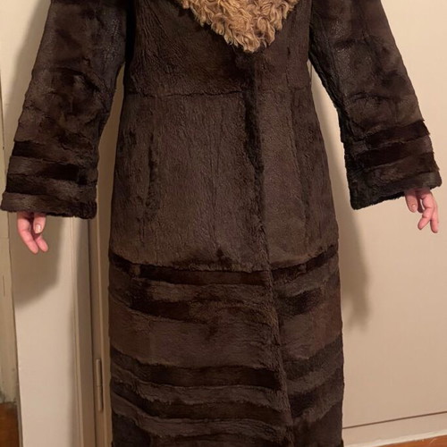 Vintage long brown fur coat like new