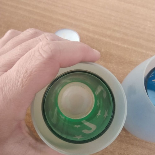 Set of 2 glass tealight candle holders with decorative colors