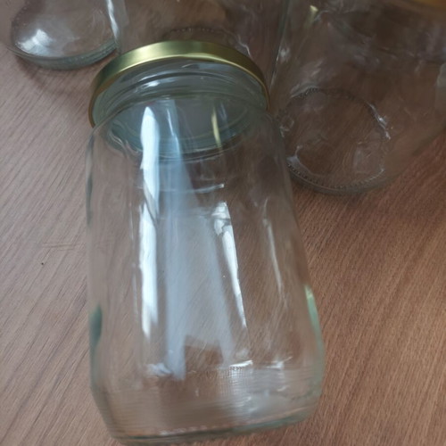 Glass jars set of 8 with metal lids like new
