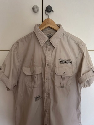 Royal Vandals short-sleeve shirt men's like new, size M, beige