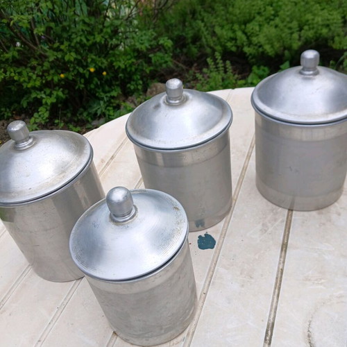 Aluminum storage containers like new, set of 5 pieces