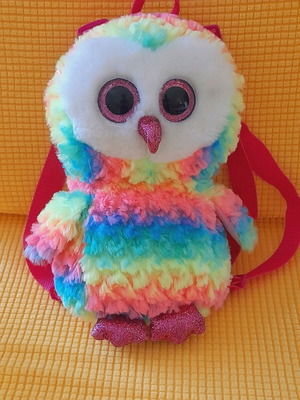 Ty plush backpack with owl design like new, multicolored