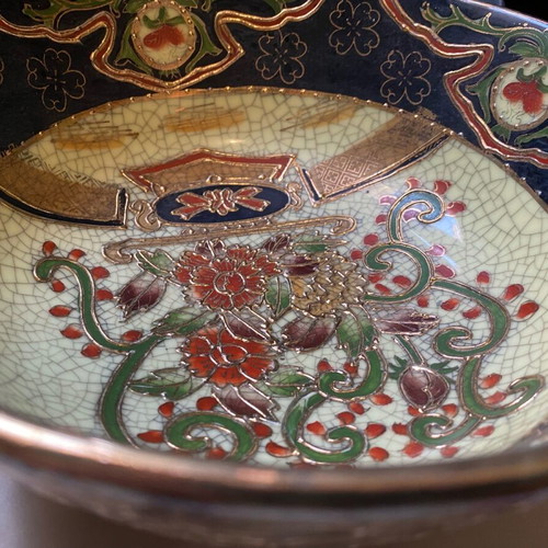 Royal Satsuma vase hand painted, like new, Japanese
