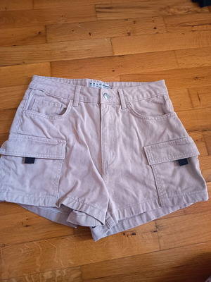 Denim jean shorts new, size M 38 10, black and beige