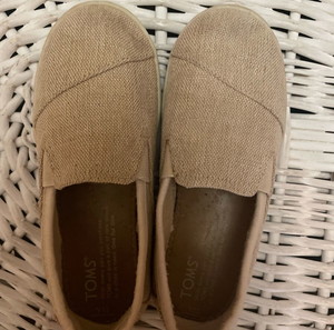 Toms παιδικά χρώματος μπεζ φορεμένα μια φορά μέγεθος 31