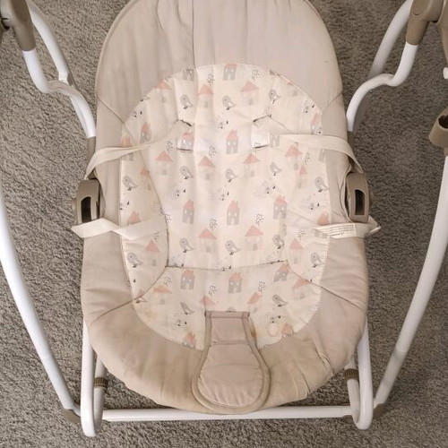 Electric baby cot like new, relax