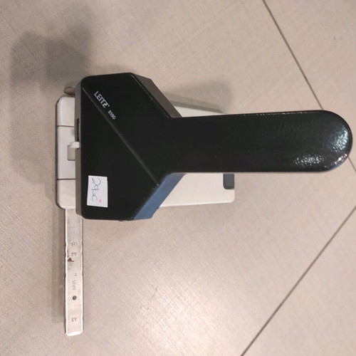 Leitz 5180 hole punch used with counter and 50-page capacity