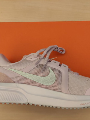 Nike Air Zoom Vomero 16 дамски спортни обувки нови, номер 38.5, розово бяло