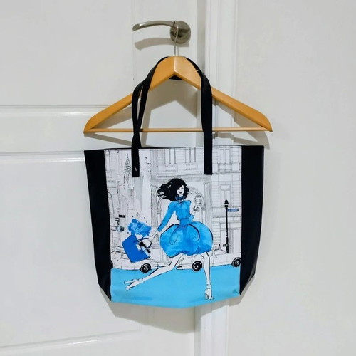 Elisabeth Arden New York Scene tote bag like new, colorful shoulder bag
