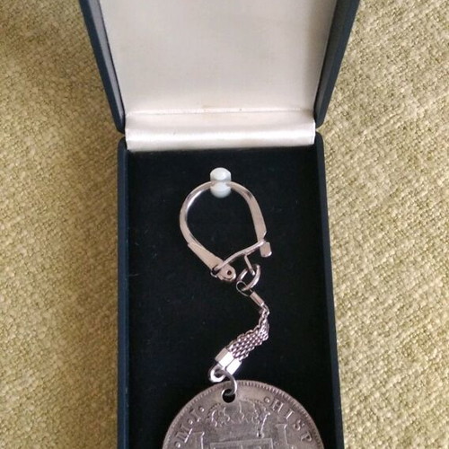 Keychain with 1776 coin like new