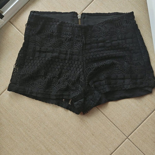 Anel shorts black like new, lace with lining size S