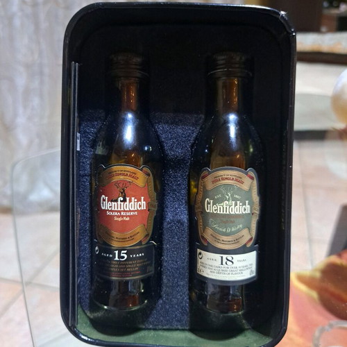 Glenfiddich 2 collectible miniatures 15 and 18 years in metal box new