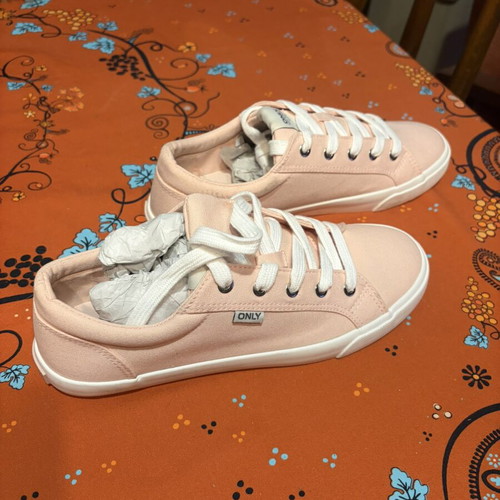 Only women's sneakers new, low beige pink
