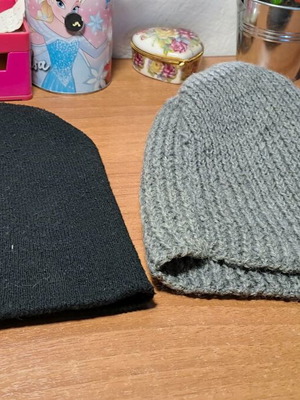 Women's hats used, one woolen, sizes M and L