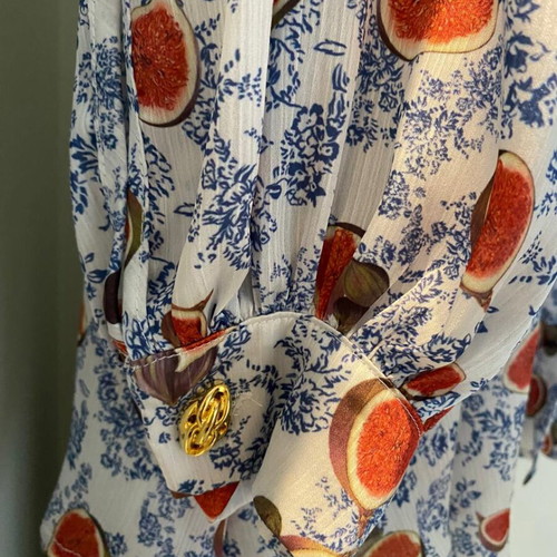 Shirt like new with gold-plated cufflinks