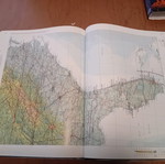 Atlas like new, encyclopedia set of 2 volumes