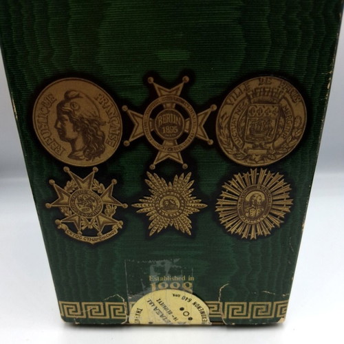 Metaxa V.S.O.P. Brandy vintage sealed with original green box like new