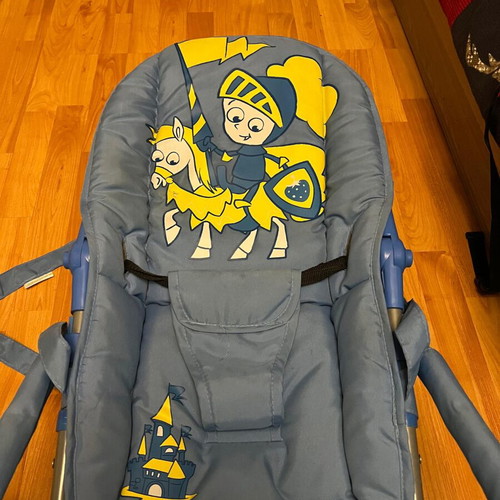 Bertoni Relax Style Baby Seat like new with toy bar