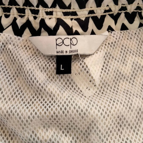 PCP Clothing men's swim shorts size L like new, black and white