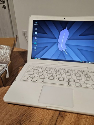 Apple MacBook 13" A1342 late 2009 Core 2 Duo 8GB RAM 128GB SSD