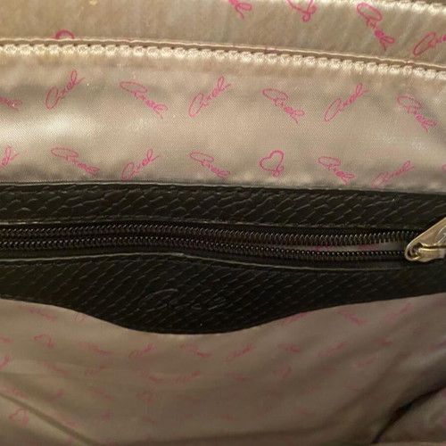 Axel black handbag like new