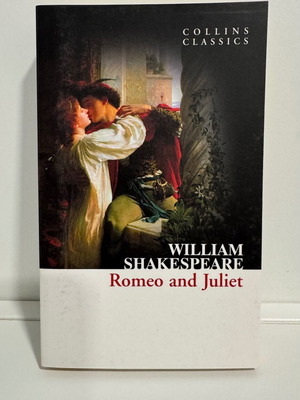 Romeo and Juliet book like new