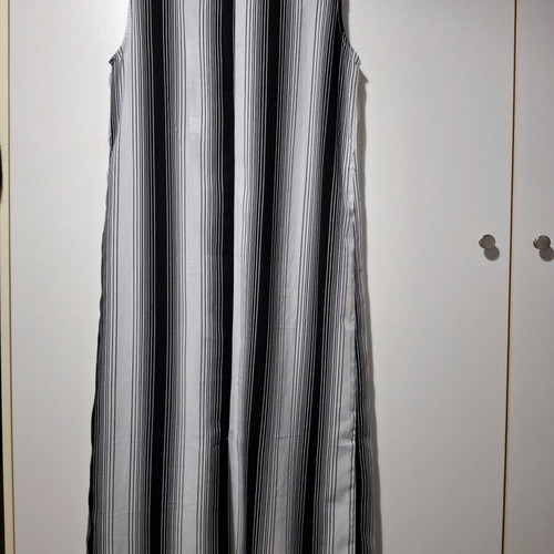 Black and white women's panofori like new, size L