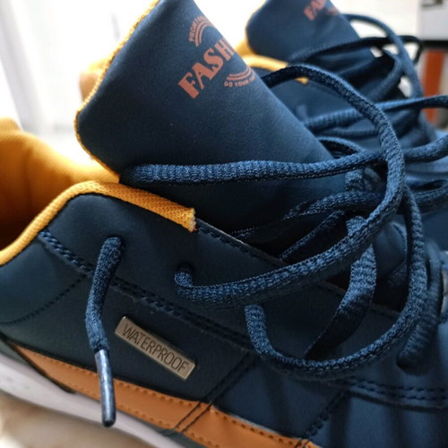 Leather sneakers new, beige and blue, size 45