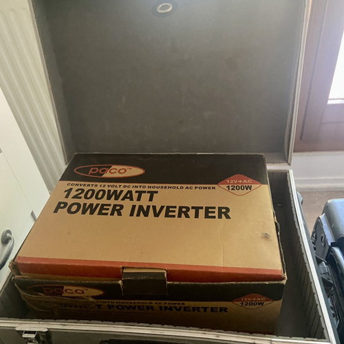Paco Power Inverter 12V DC to 230V AC 1200W like new