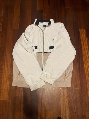 Nike Vintage Μπουφάν Σαν Καινούργιο, Λευκό και Μπεζ, Μέγεθος M