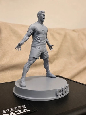 Ronaldo Figure new, 15 cm height
