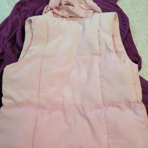 Zara pink sleeveless jacket like new for 3-4 years old