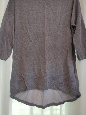Blouse gray with rhinestones like new size M
