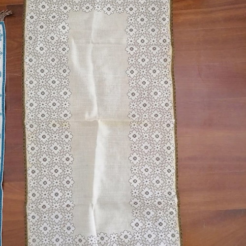 Hand-embroidered linens used, pack of 8, various designs