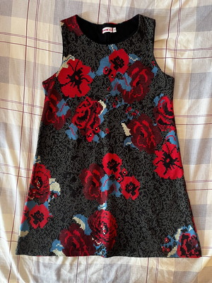 Girls' sleeveless dress used, size 152 cm, black and multicolor