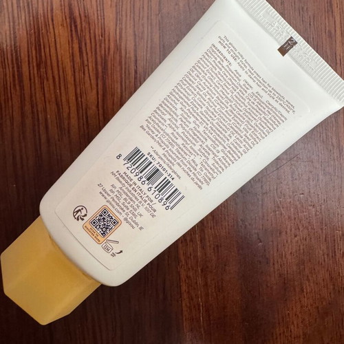 Gisou Honey Milk styling cream new 5 in 1