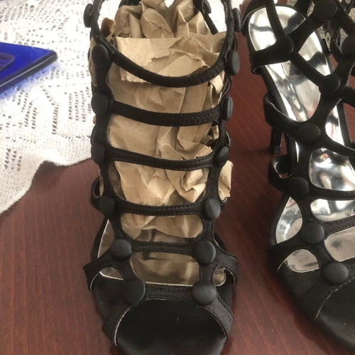 Adams Shoes black sandals size 37 like new