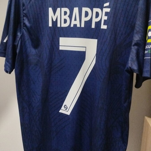 PSG 2023-24 Mbappé #7 jersey like new, official replica