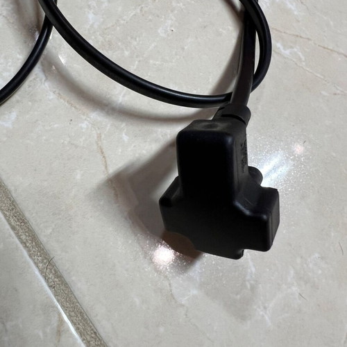 Power cable CEE7/16 to C7 90 degrees 80cm used