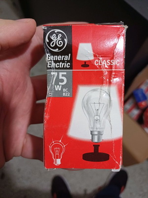 General Electric B22 75w incandescent bulb new, transparent