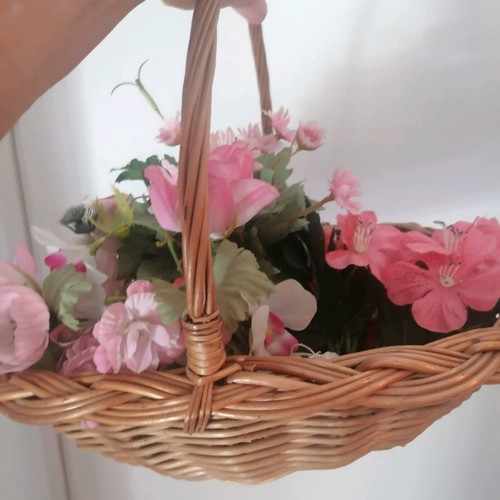 Baskets like new, pack of 7 assorted