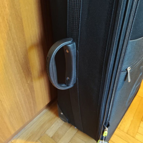 Dunlop 32" Suitcase 110L new with wheels and expander system