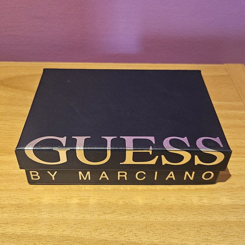 Guess packaging box like new, hard cardboard 15x10.5 cm