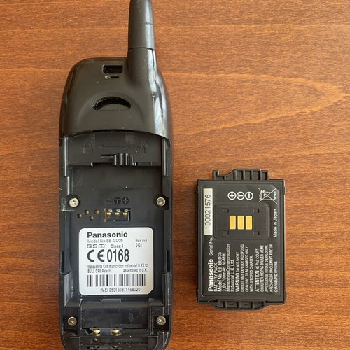 Panasonic EB-G35 vintage phone used with charger