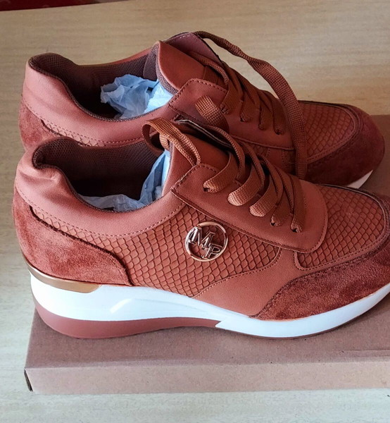 Γυναικεια Sneakers  καινούργια αφόρετα