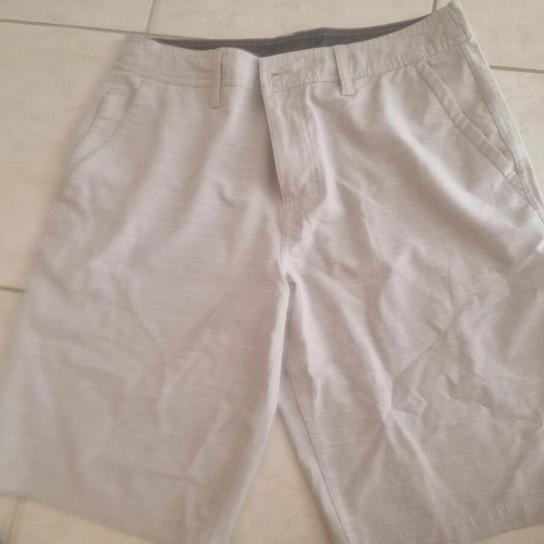 Men's Bermuda shorts like new, size 32
